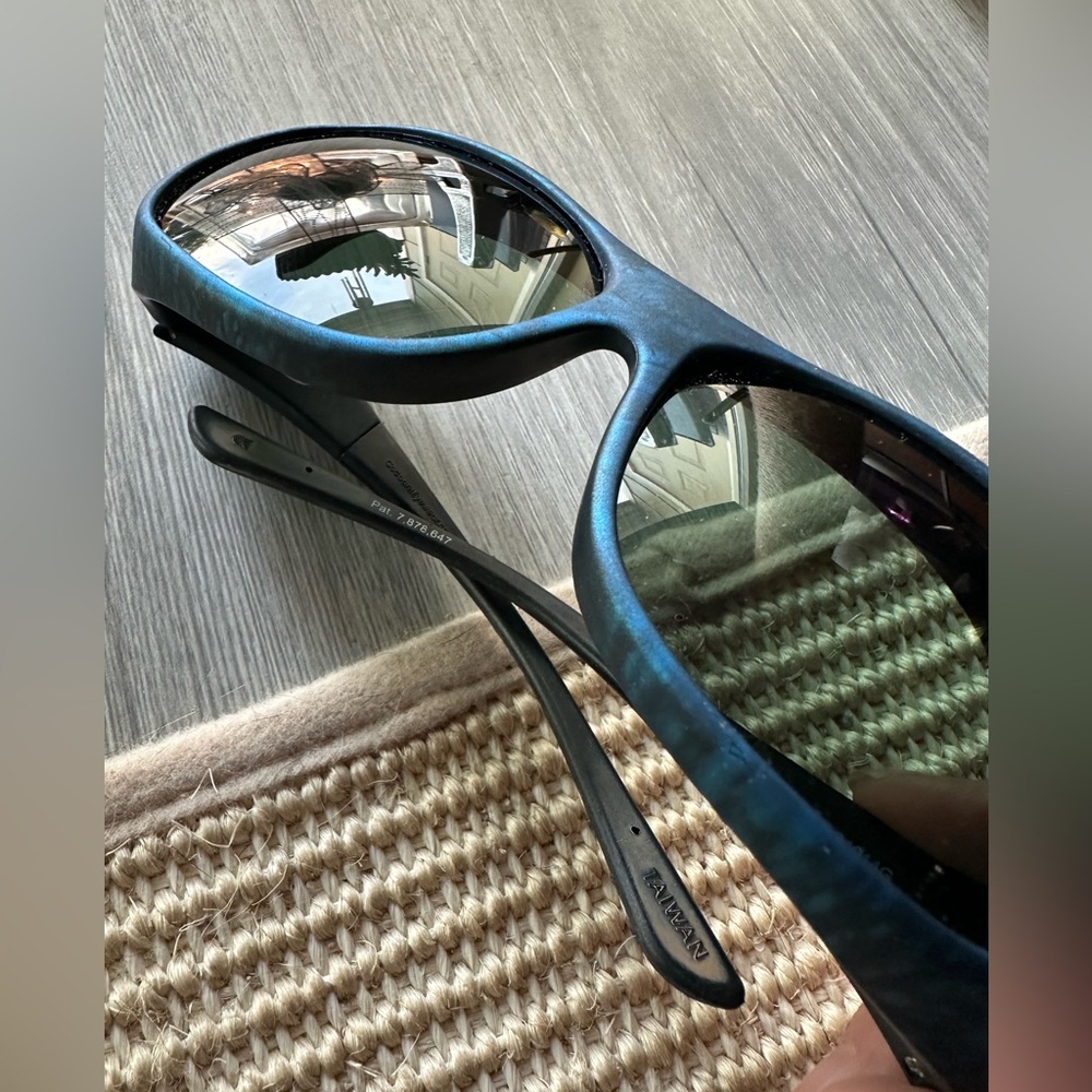 Cocoons Black and Blue Sunglasses• Men’s & Women’s
